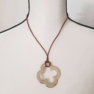 Vintage gold quatrefoil necklace